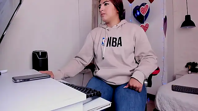 angel hardy dl online show from 02/23/25, 12:16