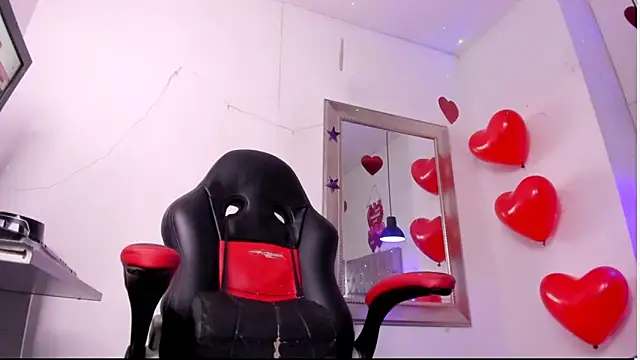 angel hardy dl online show from 03/12/26, 10:54