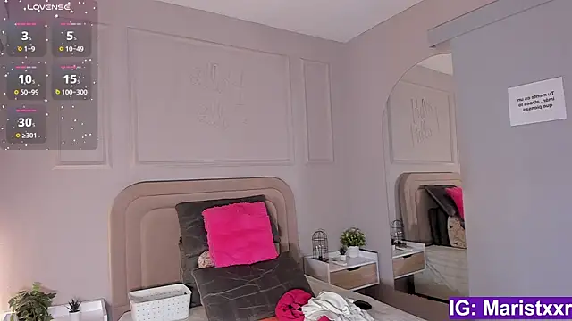 Maristxxr online show from 10/19/25, 07:47