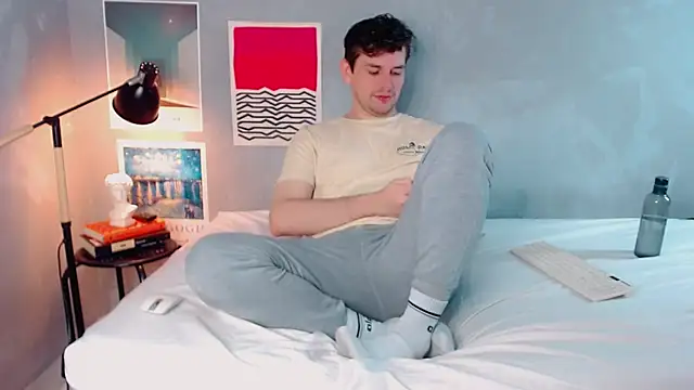 Elio555 online show from 12/13/25, 08:36