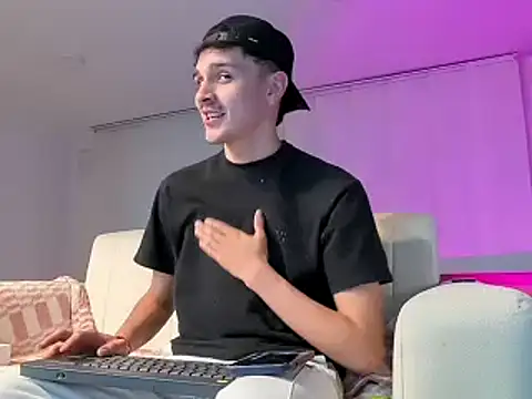 Snapshot of bastia_noooo chatting on 01/13/25, 06:27 bastia noooo online show from 01/13/25, 06:27