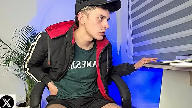 Snapshot of bastia_noooo chatting on 10/15/25, 05:51 bastia noooo online show from 10/15/25, 05:51