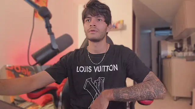 justin stark7 online show from 11/08/25, 09:46