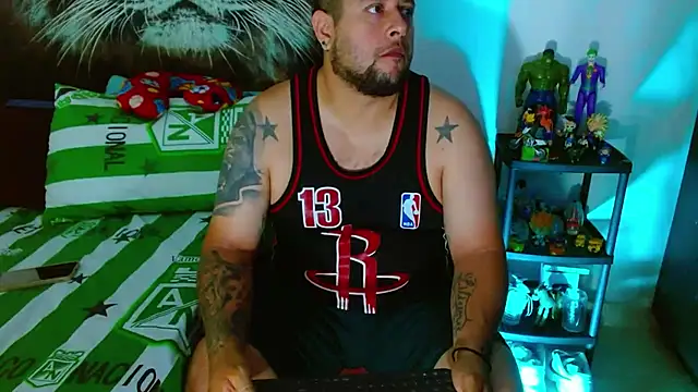 Michaell Myerss  online show from 12/20/25, 12:56