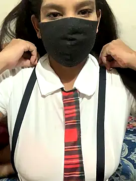 hottiess69 online show from 10/23/25, 04:39