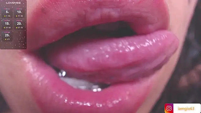 Georgina 1t online show from 02/28/25, 02:42