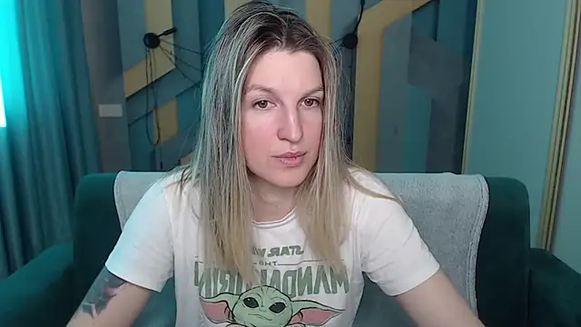 EmilyWalkeri online show from 02/22/26, 07:29