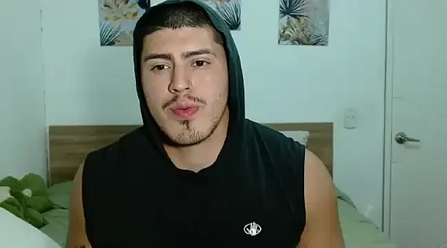 Snapshot of Baltazar_Dupont chatting on 02/20/25, 02:29 Baltazar Dupont online show from 02/20/25, 02:29