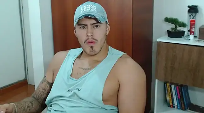 Snapshot of Baltazar_Dupont chatting on 02/27/25, 01:07 Baltazar Dupont online show from 02/27/25, 01:07