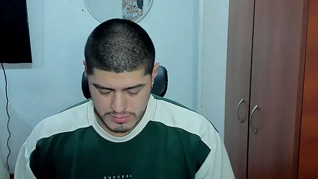 Snapshot of Baltazar_Dupont chatting on 09/22/25, 11:12 Baltazar Dupont online show from 09/22/25, 11:12