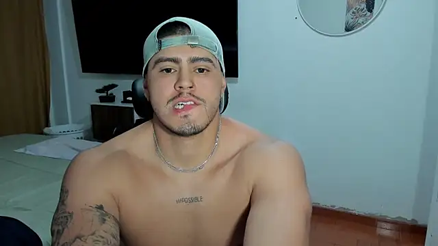 Snapshot of Baltazar_Dupont chatting on 09/29/25, 02:06 Baltazar Dupont online show from 09/29/25, 02:06