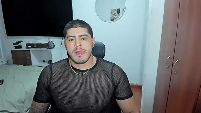 Snapshot of Baltazar_Dupont chatting on 10/08/25, 02:20 Baltazar Dupont online show from 10/08/25, 02:20