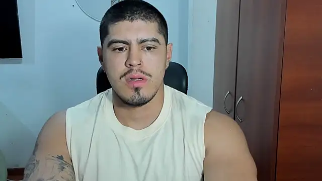 Snapshot of Baltazar_Dupont chatting on 11/13/25, 10:58 Baltazar Dupont online show from 11/13/25, 10:58