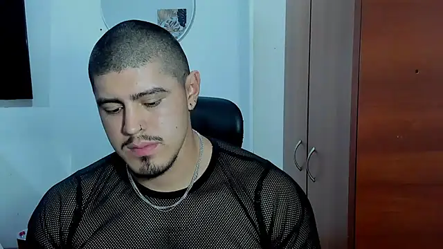 Snapshot of Baltazar_Dupont chatting on 11/29/25, 02:25 Baltazar Dupont online show from 11/29/25, 02:25