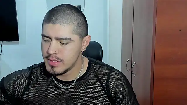 Snapshot of Baltazar_Dupont chatting on 12/15/25, 10:41 Baltazar Dupont online show from 12/15/25, 10:41