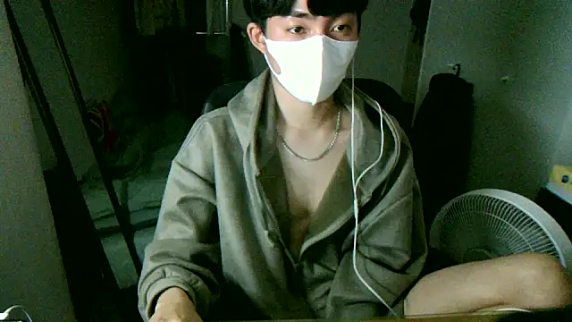 Snapshot of max5388 chatting on 04/27/26, 04:38 max5388 online show from 04/27/26, 04:38