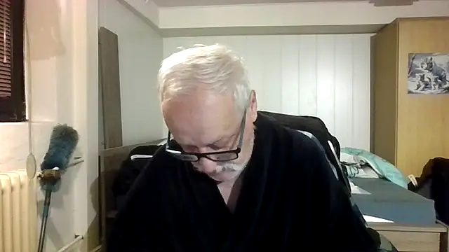 Sammy1660 online show from 10/15/25, 03:28