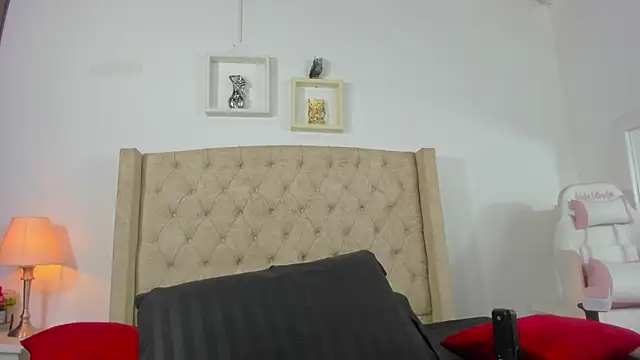 Snapshot of allisson_m chatting on 03/11/25, 12:06 allisson m online show from 03/11/25, 12:06