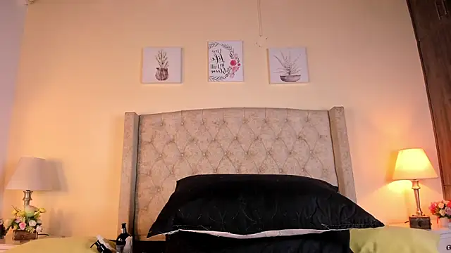 allisson m online show from 04/23/26, 12:04