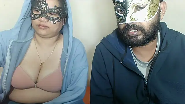 Cutehornycouples online show from 11/29/25, 04:43