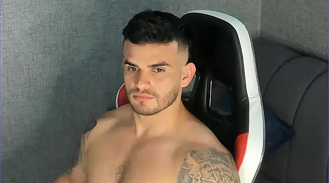 Snapshot of Ricardogo19 chatting on 03/18/25, 10:48 Ricardogo19 online show from 03/18/25, 10:48