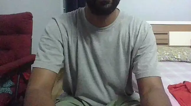 Snapshot of IndianEurope chatting on 02/18/25, 05:53 IndianEurope online show from 02/18/25, 05:53