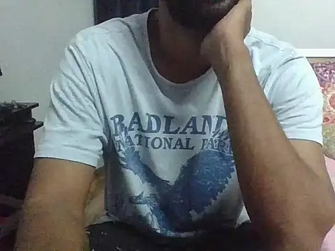 Snapshot of IndianEurope chatting on 10/22/25, 03:01 IndianEurope online show from 10/22/25, 03:01