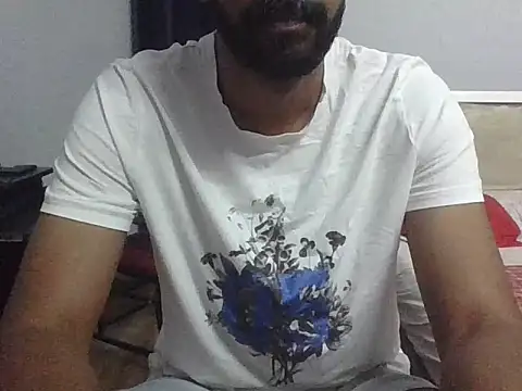 Snapshot of IndianEurope chatting on 02/15/26, 06:04 IndianEurope online show from 02/15/26, 06:04