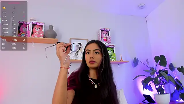 Snapshot of emily_bank chatting on 10/22/25, 07:57 emily bank online show from 10/22/25, 07:57