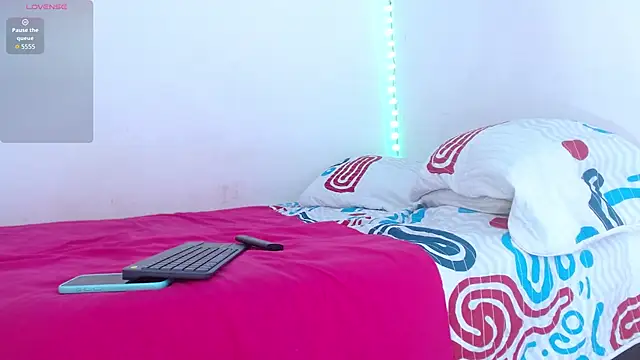 Emelyross  online show from 02/27/26, 06:08