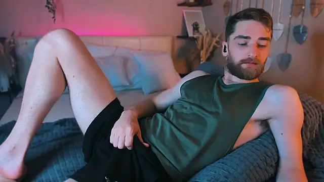 Snapshot of DexterDexx chatting on 09/21/25, 10:33 DexterDexx online show from 09/21/25, 10:33