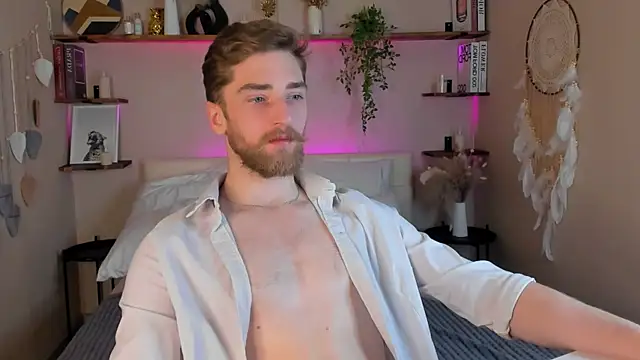 Snapshot of DexterDexx chatting on 10/17/25, 10:23 DexterDexx online show from 10/17/25, 10:23