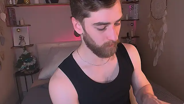 Snapshot of DexterDexx chatting on 12/14/25, 10:25 DexterDexx online show from 12/14/25, 10:25