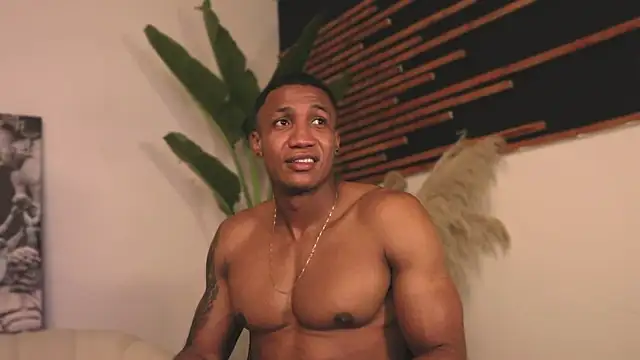 Logan Varela online show from 02/04/25, 11:49