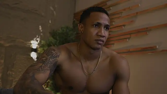 Logan Varela online show from 10/09/25, 09:40