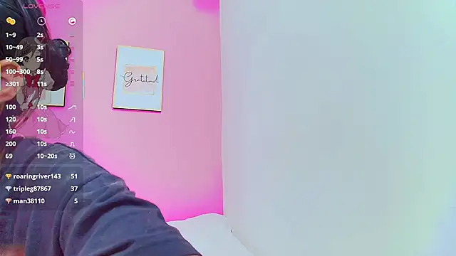 yourcuteneighbourr online show from 02/11/25, 07:12