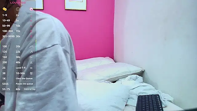 yourcuteneighbourr online show from 03/05/25, 03:08