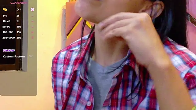 yourcuteneighbourr online show from 09/09/25, 02:55