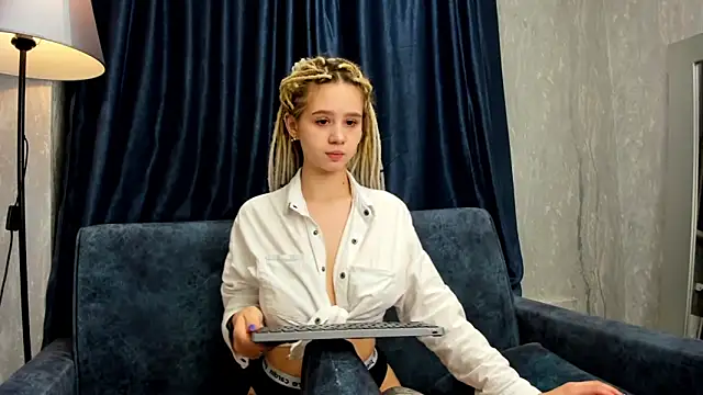 Valerie Woods online show from 01/04/25, 11:22