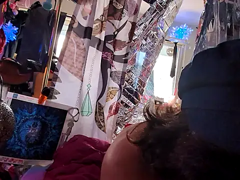 gurlnips online show from 02/21/25, 06:59