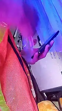 gurlnips online show from 09/20/25, 10:05