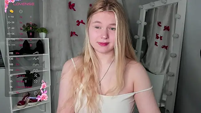 Rebecca Kelly online show from 03/17/25, 06:32