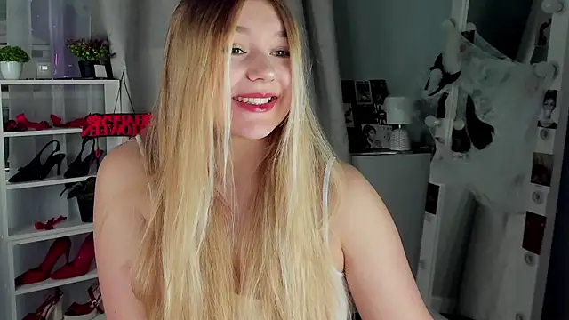 Rebecca Kelly online show from 11/01/25, 02:35