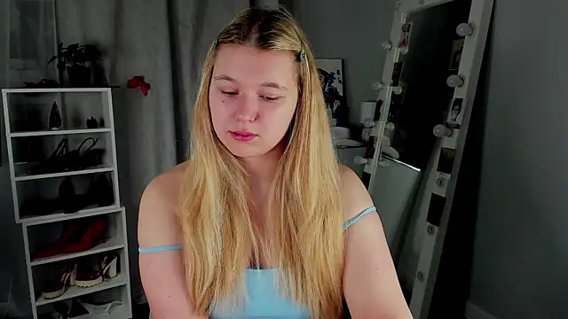 Rebecca Kelly online show from 01/13/26, 02:50