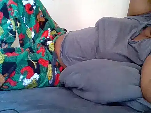 XOXO NATASHALUCKY online show from 06/07/26, 11:03