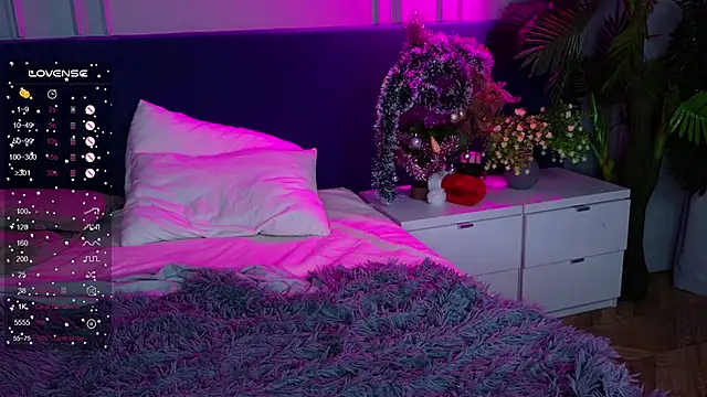 Liv Fay online show from 12/24/24, 07:11