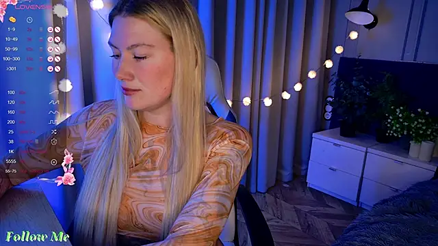 Liv Fay online show from 02/12/25, 04:44