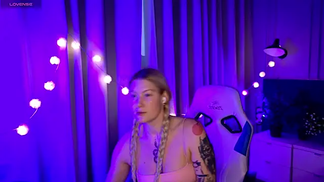 Liv Fay online show from 02/13/25, 02:42