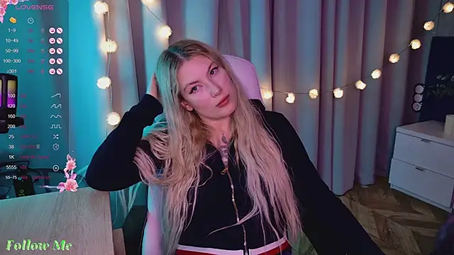 Liv Fay online show from 02/27/25, 05:58