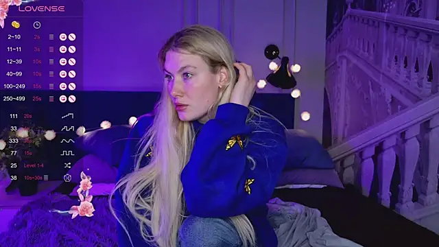 Liv Fay online show from 03/01/25, 06:00